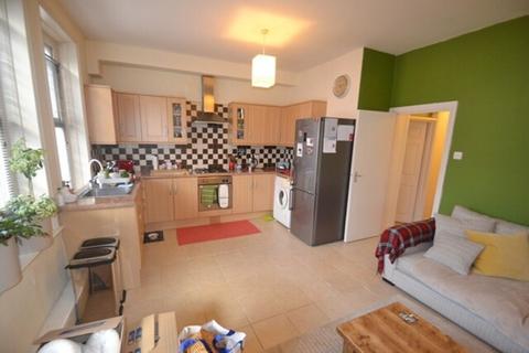 2 bedroom flat to rent, N4, HARRINGAY - 2 BEDROOM FLAT