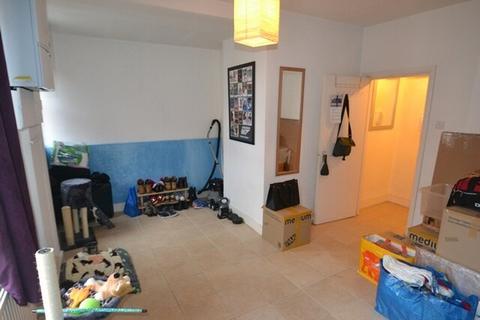 2 bedroom flat to rent, N4, HARRINGAY - 2 BEDROOM FLAT