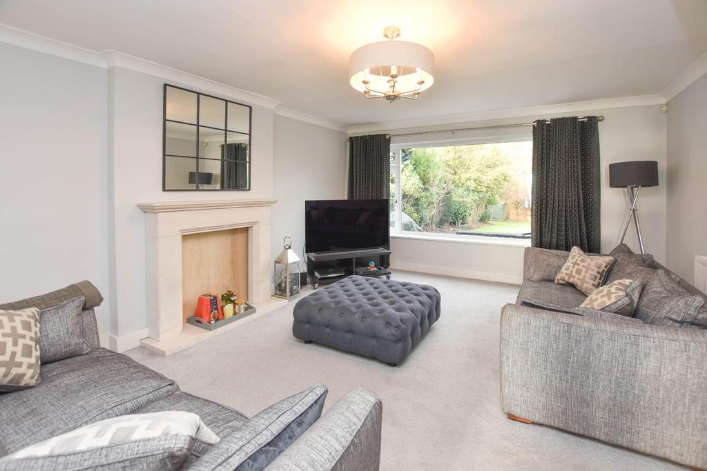 Pine View, Winstanley, Wigan, WN3 6DF 3 bed detached house £1,300 pcm