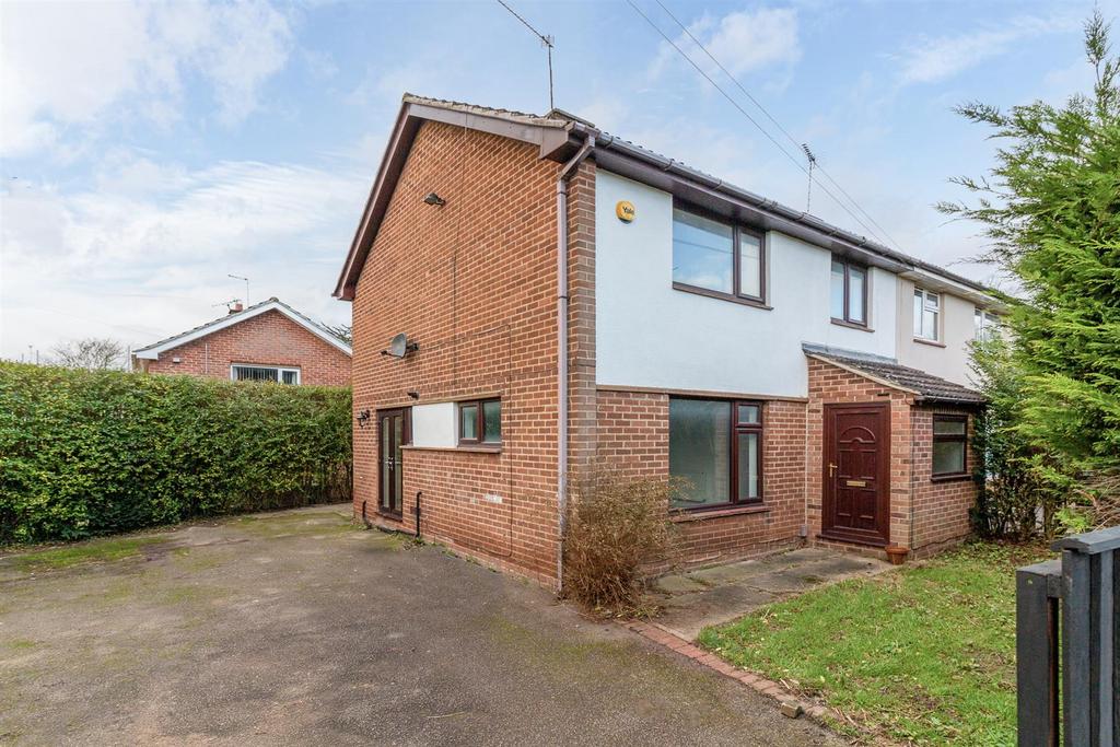 Birkin Avenue, RadcliffeOnTrent... 3 bed semidetached house £249,950