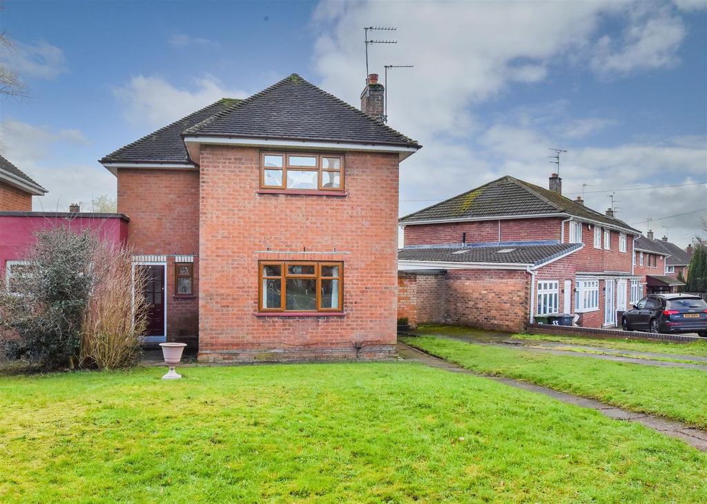 53 Warstones Drive, Wolverhampton 3 bed semidetached house £215,000
