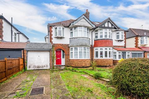 25 Richlands Avenue, Epsom, KT17 2JW