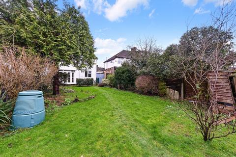25 Richlands Avenue, Epsom, KT17 2JW