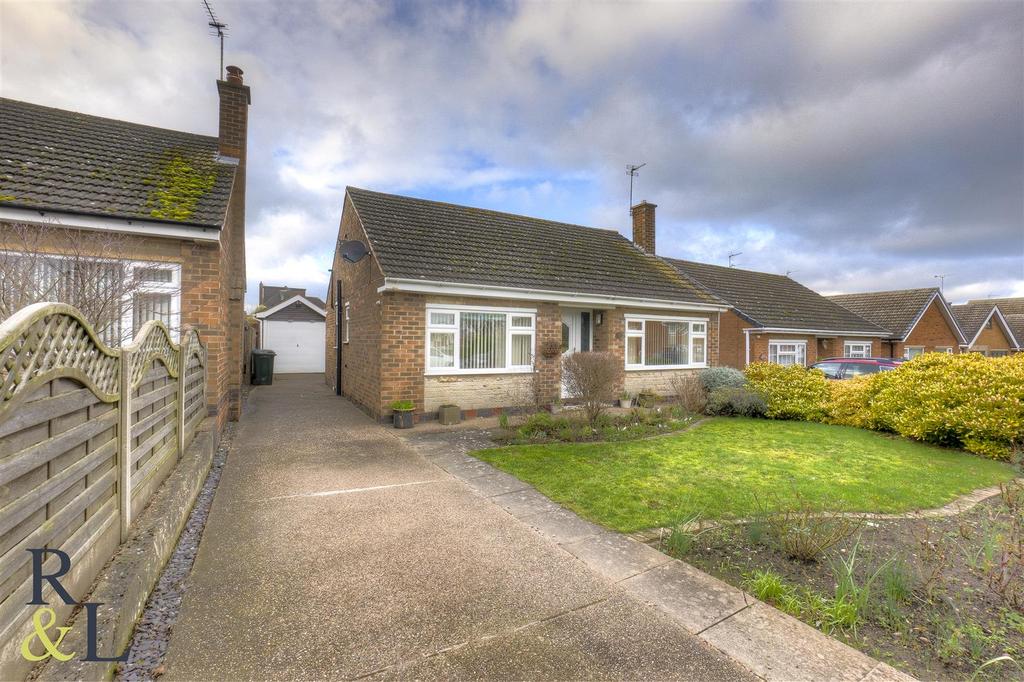 Walton Drive, Keyworth, Nottingham 2 bed detached bungalow £295,000