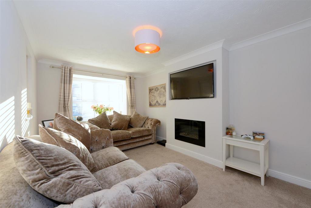 Hallam Drive, Berwick Grange, Shrewsbury 4 bed detached house £299,500