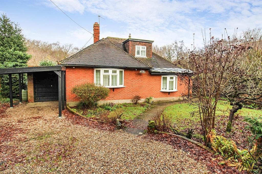 Fir Tree Lane, Little Baddow 2 bed detached bungalow £750,000