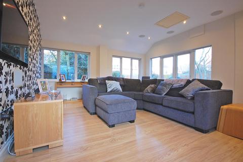 2 Jay Close, Braintree, CM77 7GJ