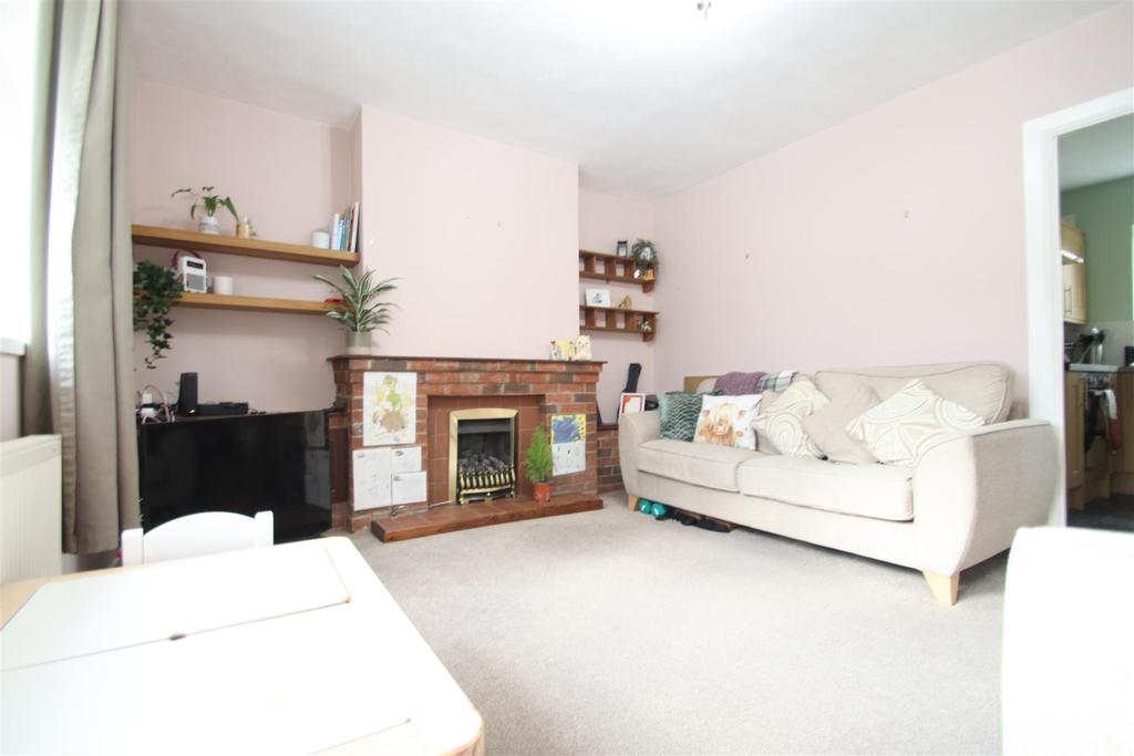 Swinford Road, Birmingham 3 bed house £975 pcm (£225 pw)