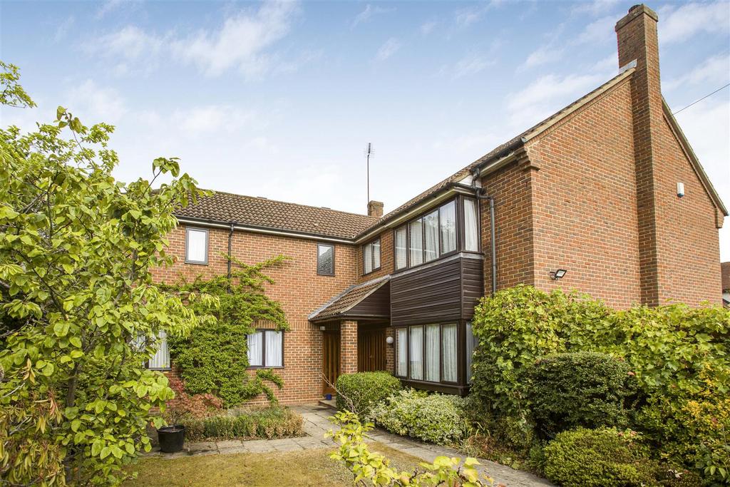 Loom Lane, Radlett 5 bed detached house £1,795,000