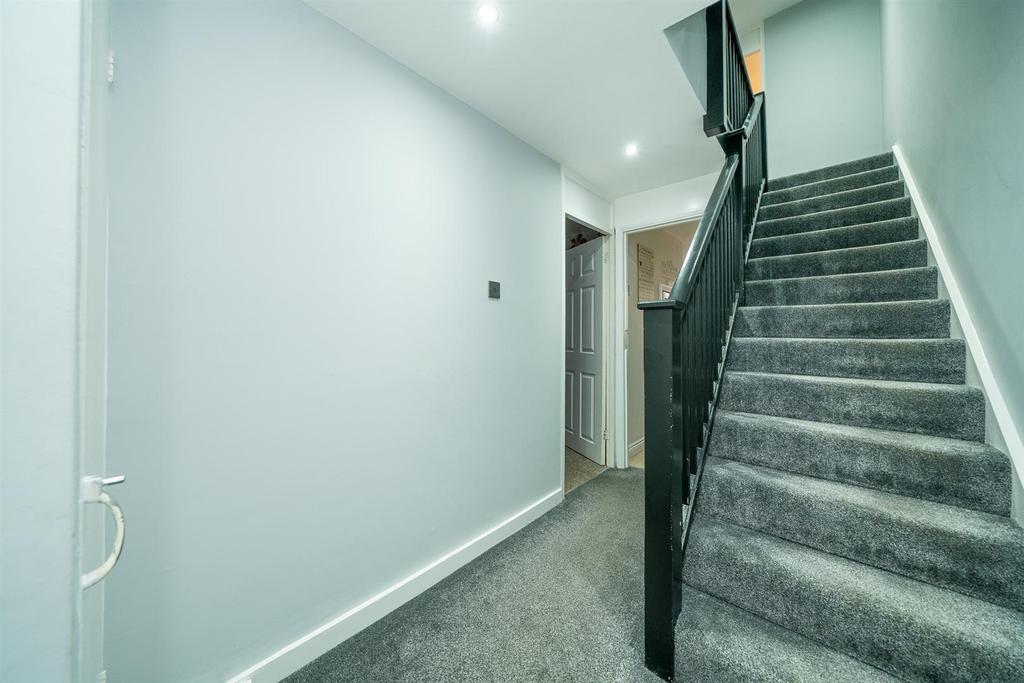 Cambrian Way, Highfield, Hemel... 3 bed end of terrace house £350,000