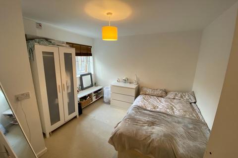 4 bedroom terraced house to rent, 70 Milner Road, Selly Oak, Birmingham