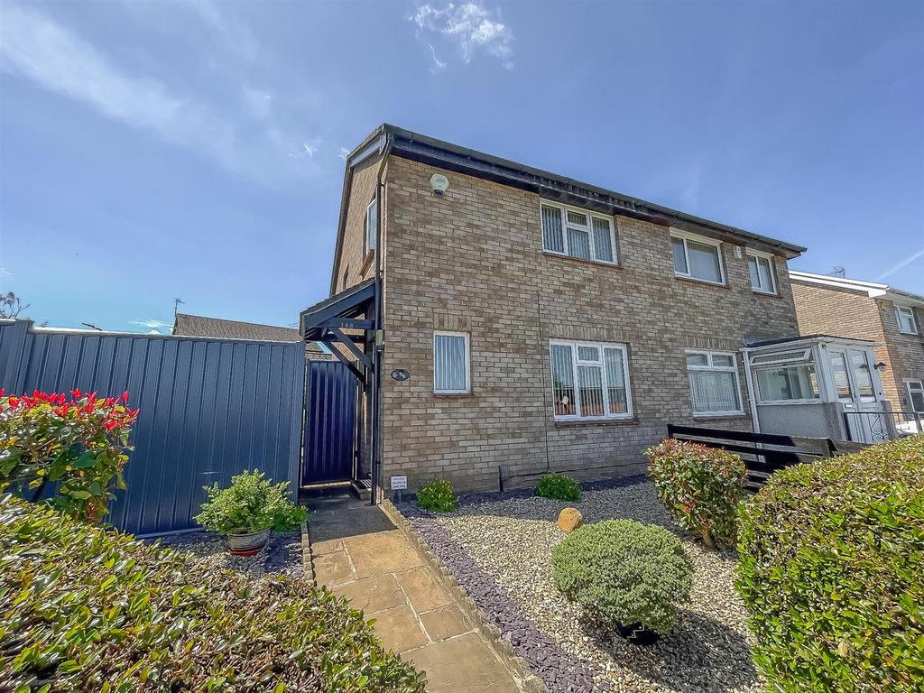 Heather Road, St. Julians, Newport 3 bed semidetached house £210,000