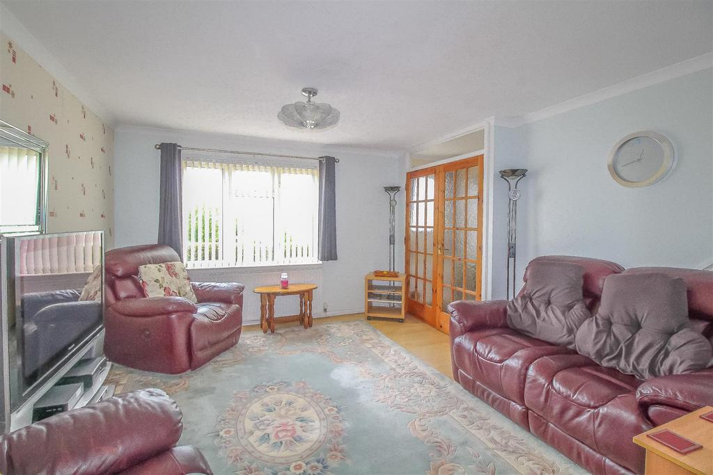 Heather Road, St. Julians, Newport 3 bed semidetached house £210,000