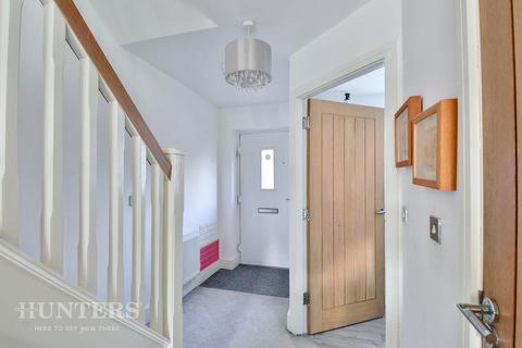 5 Lockside, Littleborough, OL15 0HX