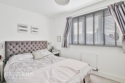5 Lockside, Littleborough, OL15 0HX