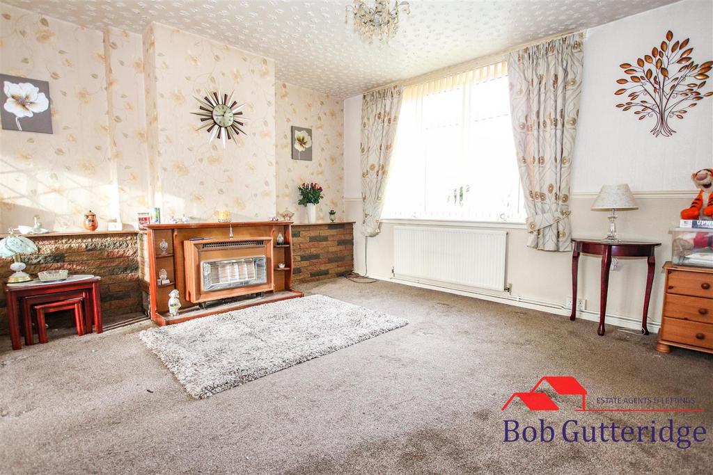 Hillport Avenue, Porthill, Newcastle 3 bed semidetached house £125,000