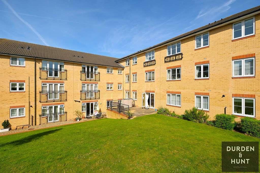 Oleastor Court, IG5 1 bed retirement property for sale £87,500