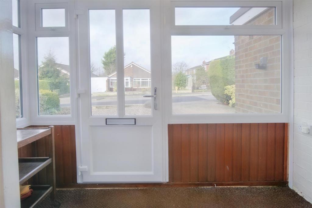 Rufford Avenue, Bramcote, Nottingham 2 bed detached bungalow £265,000