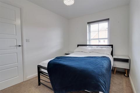 35 Petfield Drive, Anlaby, Hull, HU10 7ES