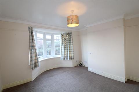 3 bedroom semi-detached house to rent - Western Avenue, West Denton, Newcastle Upon Tyne