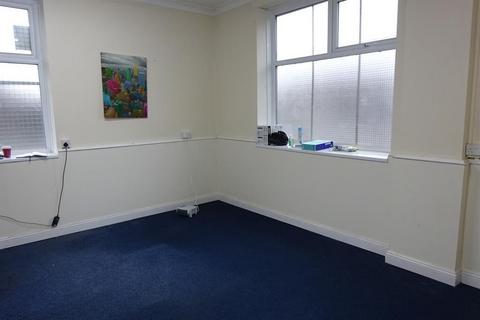 Property to rent, Scout Hill Road, Dewsbury, WF13 3RQ