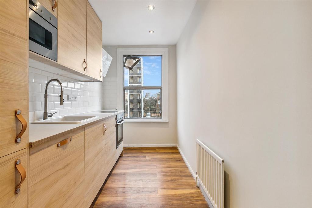49 D Gresham Road-1.jpg