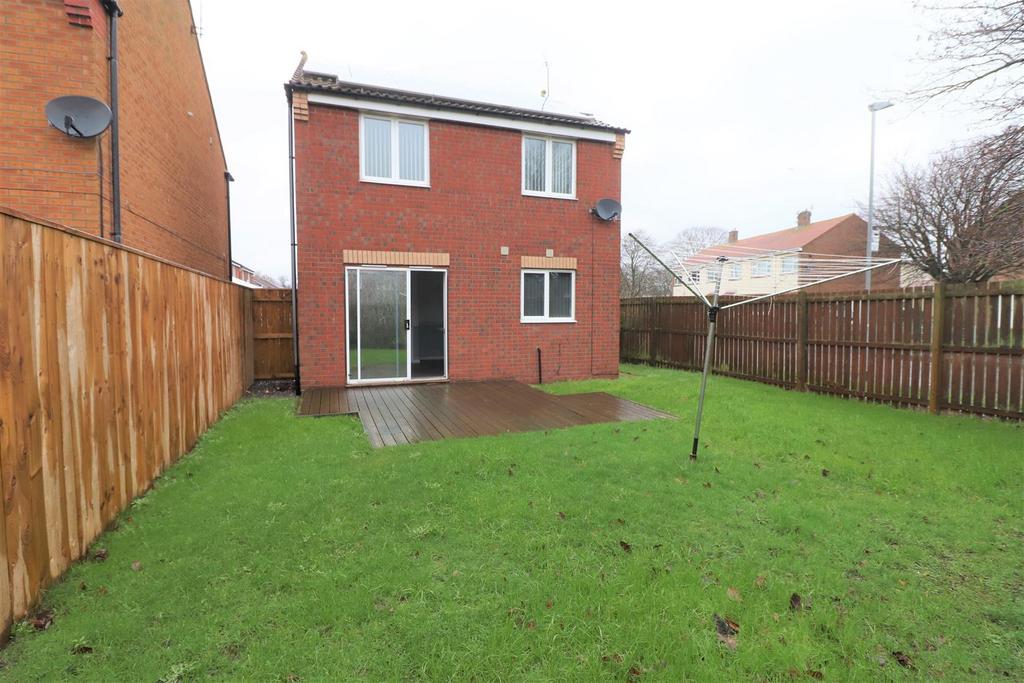 Parkside Court, Ashington 3 bed detached house £895 pcm (£207 pw)