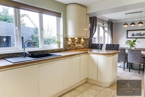 5 bedroom detached house for sale - Wrefords Close, Exeter