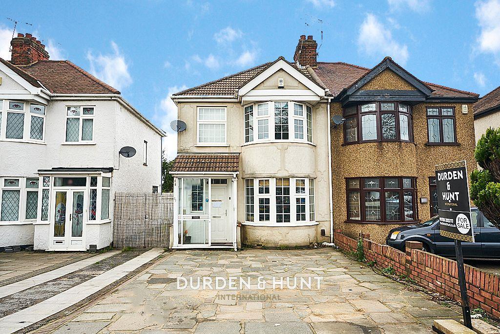 Chase Cross Road, Romford, RM5 4 bed semidetached house for sale £