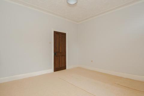 19 Back Lane, New Farnley, Leeds, LS12 5HN