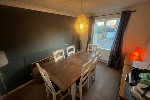 3 Daimler Close, Northampton, NN3 5JT