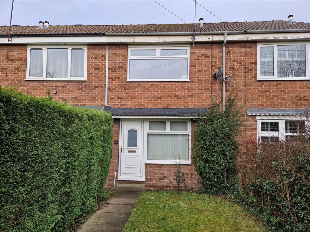 Fleming Way, Flanderwell, Rotherham 2 bed townhouse £675 pcm (£156 pw)