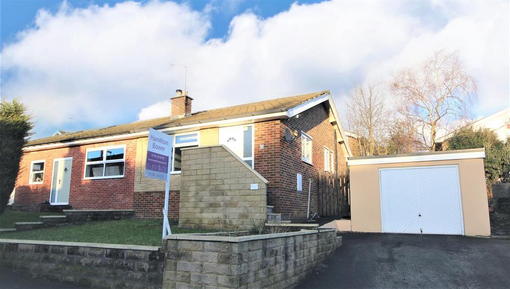 Brow Lane, Shelf, Halifax 2 bed semidetached bungalow £170,000