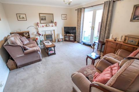 10 Beechers Grove, Newton Aycliffe, DL5 4TE