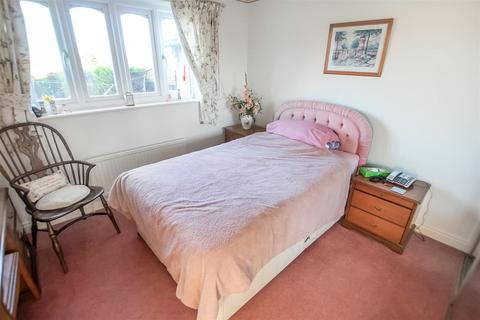 10 Beechers Grove, Newton Aycliffe, DL5 4TE