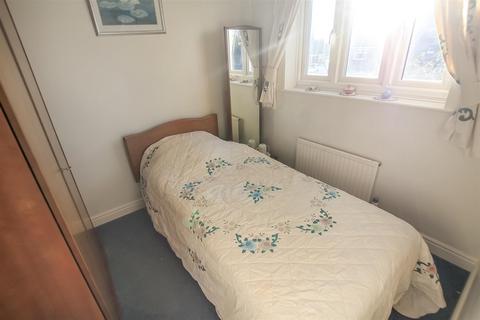 10 Beechers Grove, Newton Aycliffe, DL5 4TE