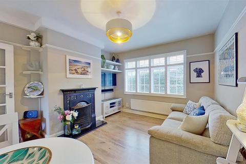 130 Godley Road, London, SW18 3HE