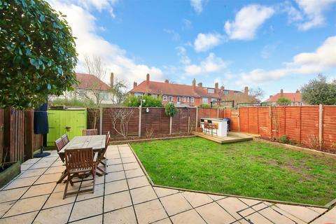 130 Godley Road, London, SW18 3HE