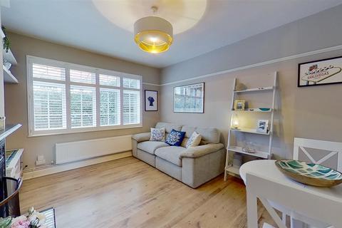 130 Godley Road, London, SW18 3HE