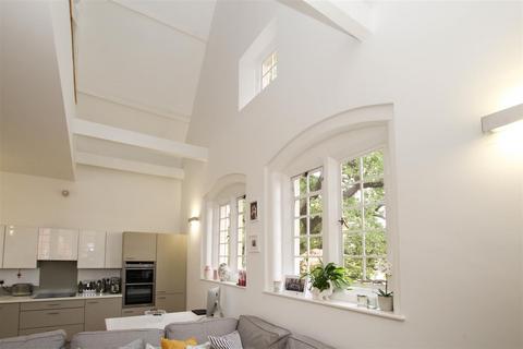 17, Tudor Court The Galleries, Warley, Brentwood, CM14 5FS