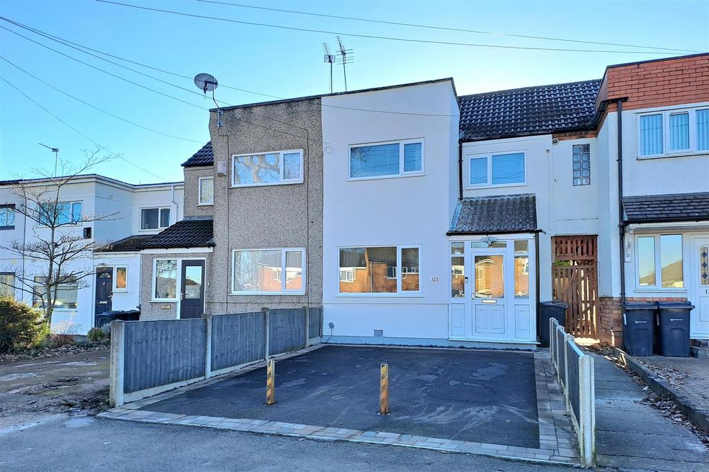 Common Lane, Sheldon, Birmingham 2 bed terraced house £200,000