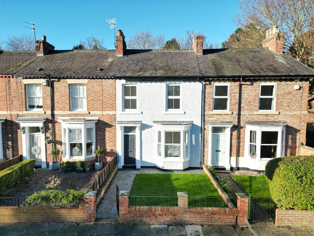 Woodland Terrace, Darlington 3 bed townhouse £300,000