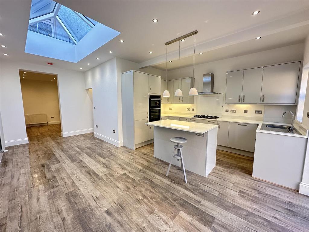 Woodland Terrace, Darlington 3 bed townhouse £300,000