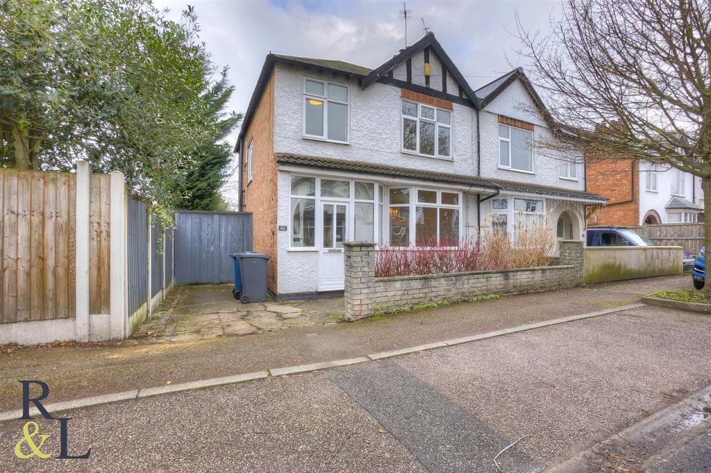 Julian Road West Bridgford Nottingham 3 bed semidetached house £