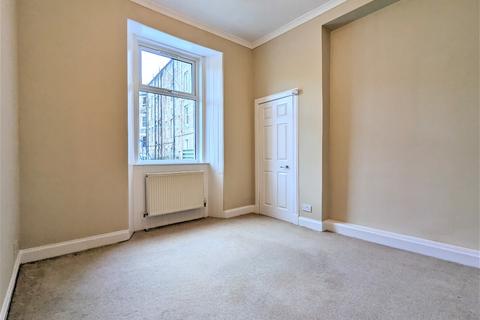 2 bedroom flat to rent, Shandon Place, Shandon, Edinburgh, EH11