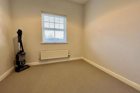 145 Wake Way, Grange Park, Northampton, NN4 5BG