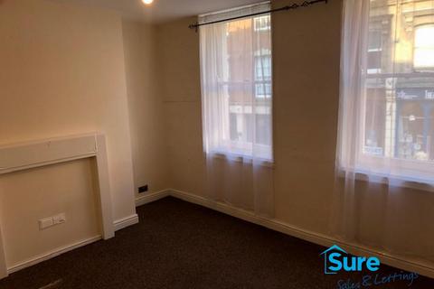 2 bedroom flat to rent, Westgate Street. GL1