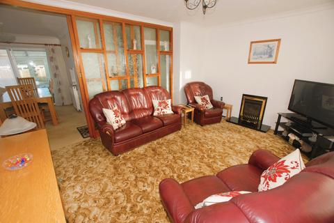 5 Beverley Gardens, Dymchurch, Romney Marsh, TN29 0UJ