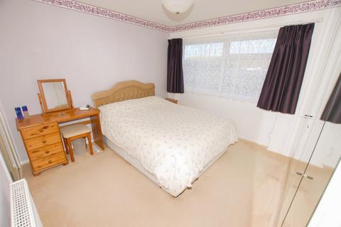 5 Beverley Gardens, Dymchurch, Romney Marsh, TN29 0UJ