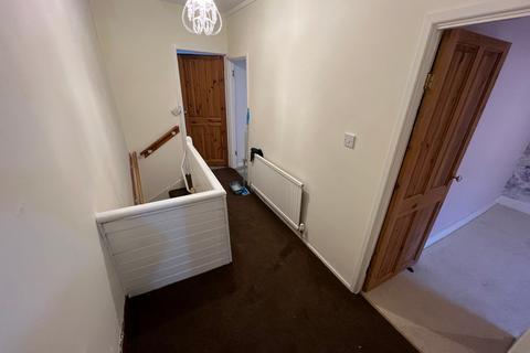 11 Howard Street, Tonypandy, CF40 2BP